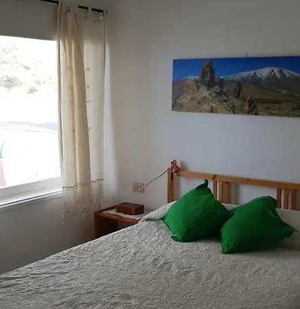 Апартаменты Avenida Del Club Nautico De Bajamar Apartamento *